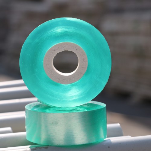 PVC缠绕膜刀切膜